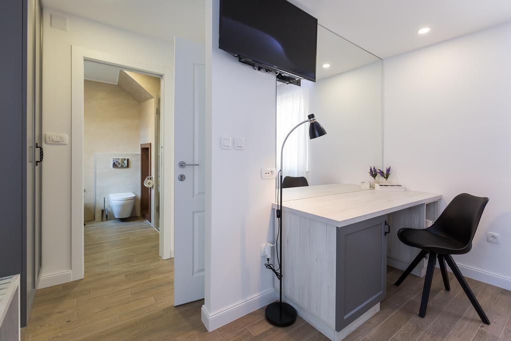 The Well Luxury Rooms ザダル エクステリア 写真